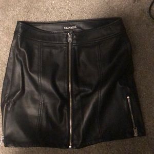 Express leather skirt